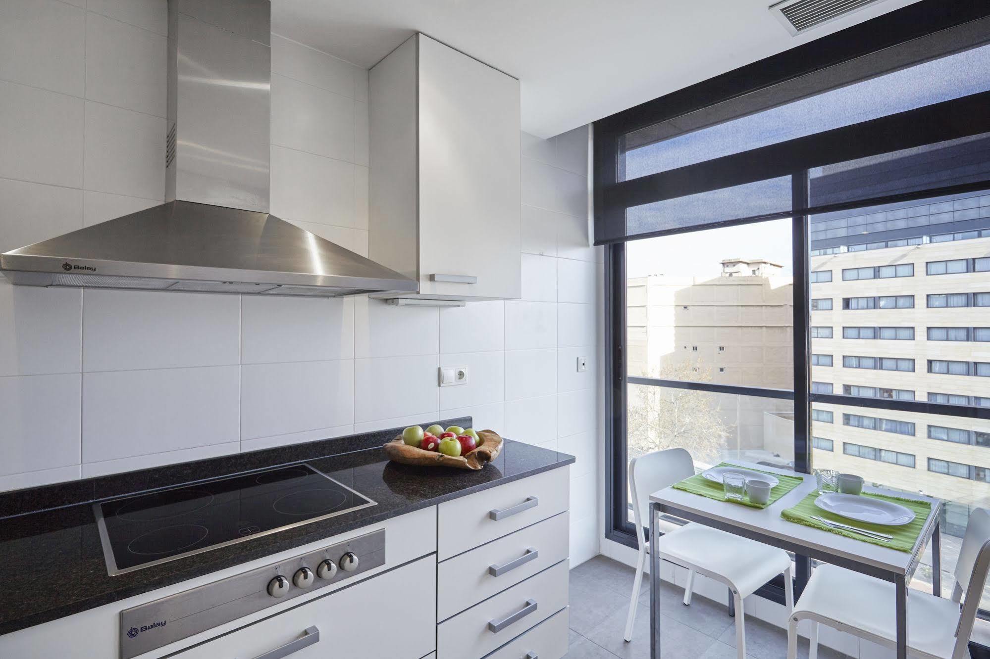 The Lonely Chimney Apartments Barcelona Zewnętrze zdjęcie